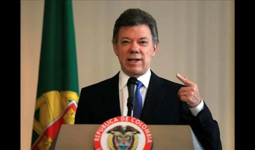 Juan Manuel Santos y Nicolas Maduro 