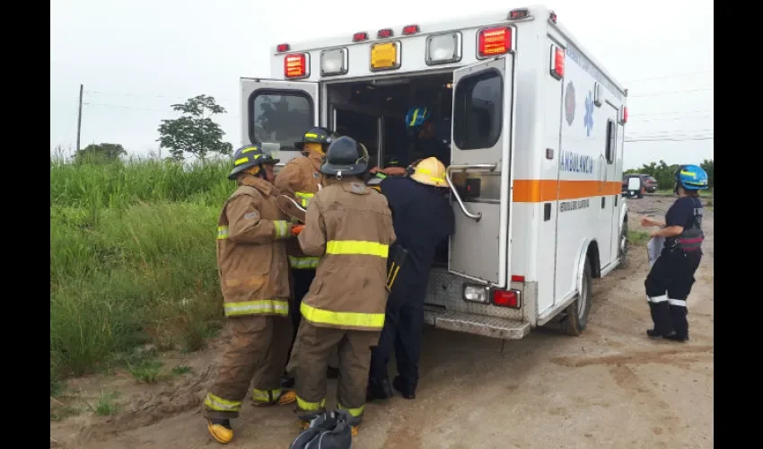El tránsito investiga las causas de este incidente automovilístico. 