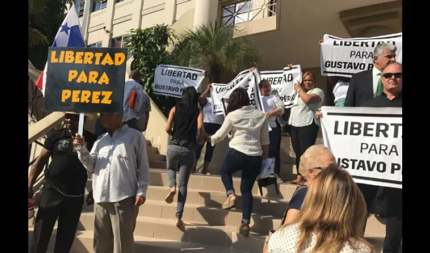 Familiares de Gustavo Pérez  en la CSJ