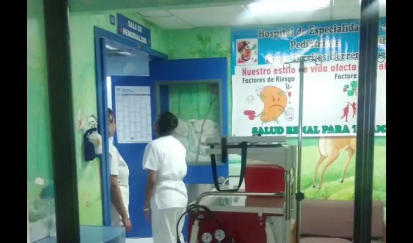 Sala de Hemodiálisis del Hospital  de Especialidades Pediátricas  