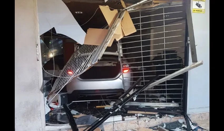 Accidente de tránsito en Plaza Carolina 