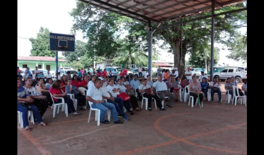 La asamblea tiene además el objetivo de respaldar la lucha que mantienen los educadores en las zonas comarcales