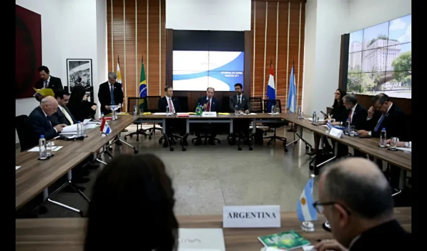Suspensión del Mercosur descarta sanciones económicas pero aisla a Venezuela