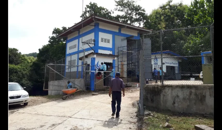 Barrera dijo que en reiteradas ocasiones se registran apagones en Penonomé y afectan la toma de agua de la potabilizadora