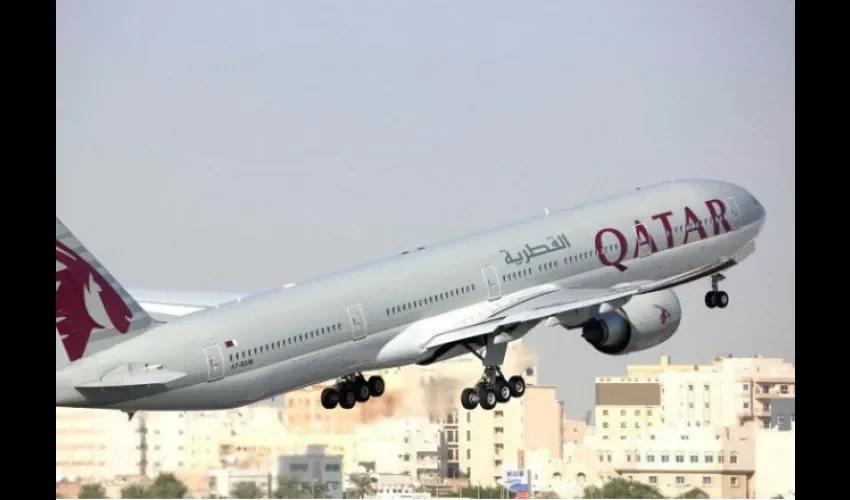 Avión de la compañía Qatar Airways