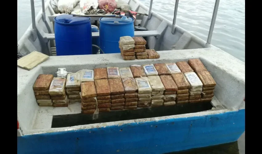  De esta acción policial se logró la aprehensión de dos ciudadanos colombianos.