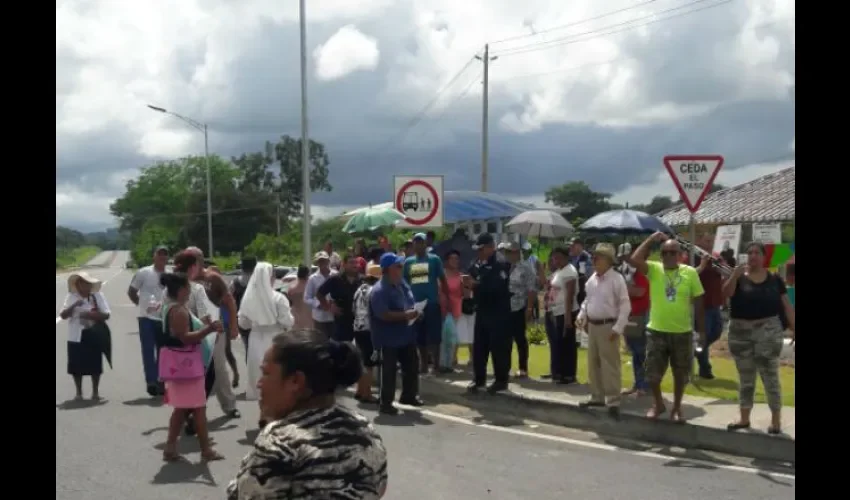 La comunidad no está dispuesta a permitir que se tumbe el parador fotográfico y el mirador.