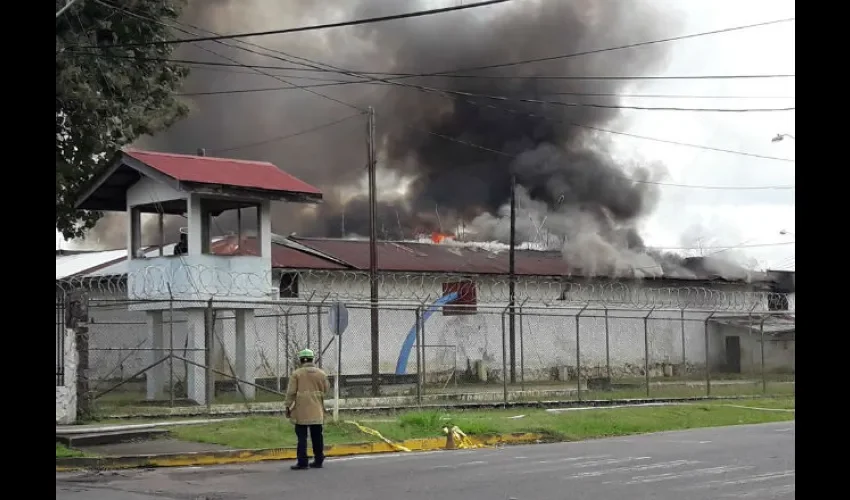 Incendio en cárcel de David.