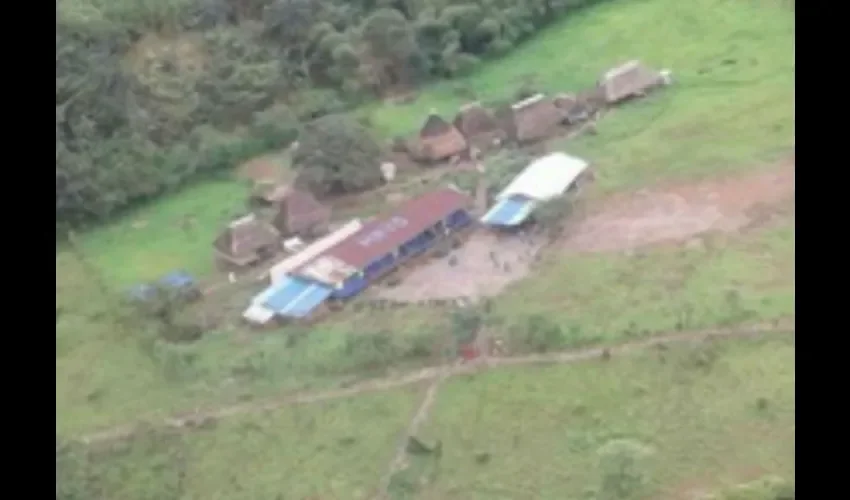 Escuela en la comarca  Ngäbe Buglé