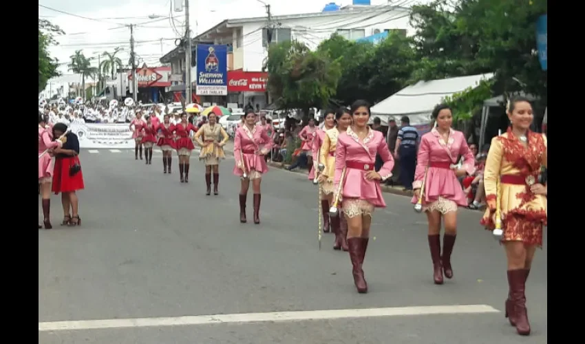 Las Tablas celebra el 4 de Noviembre.