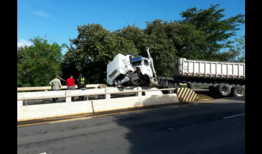 El camión articulado que se dirigía a la ciudad de Panamá.