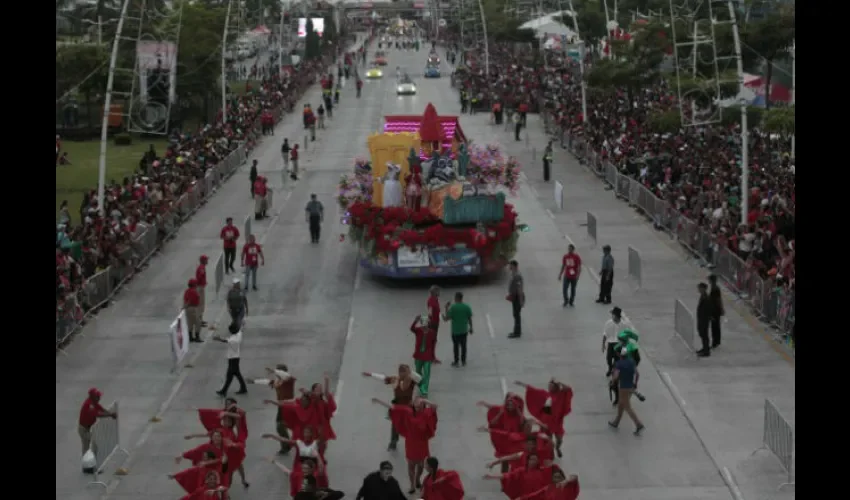 Desfile de Navidad en la Cinta Costera