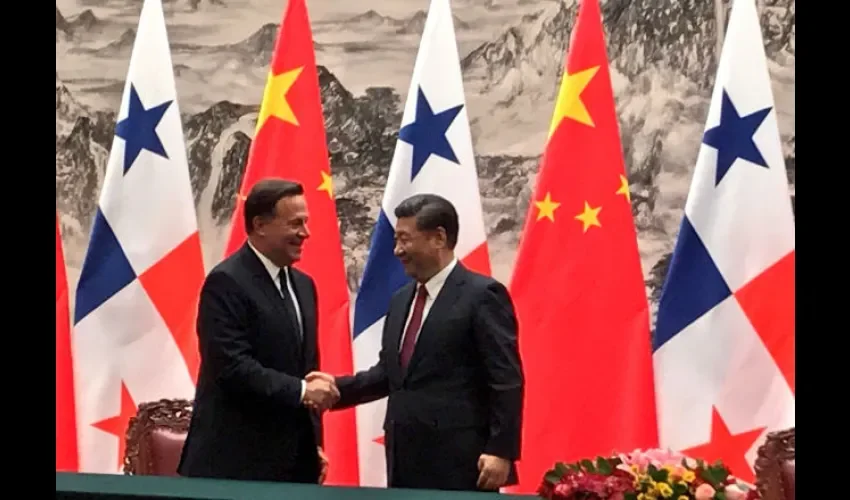 Xi Jinping y Juan Carlos Varela