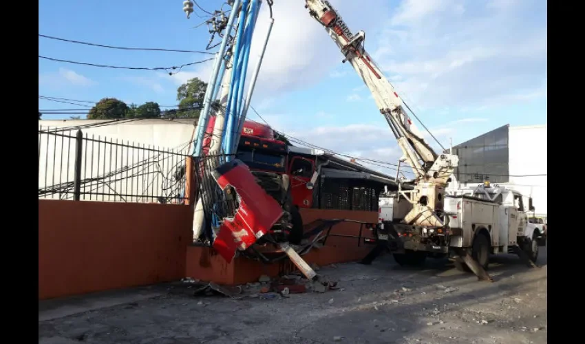 Accidente de tránsito la avenida Domingo Díaz.