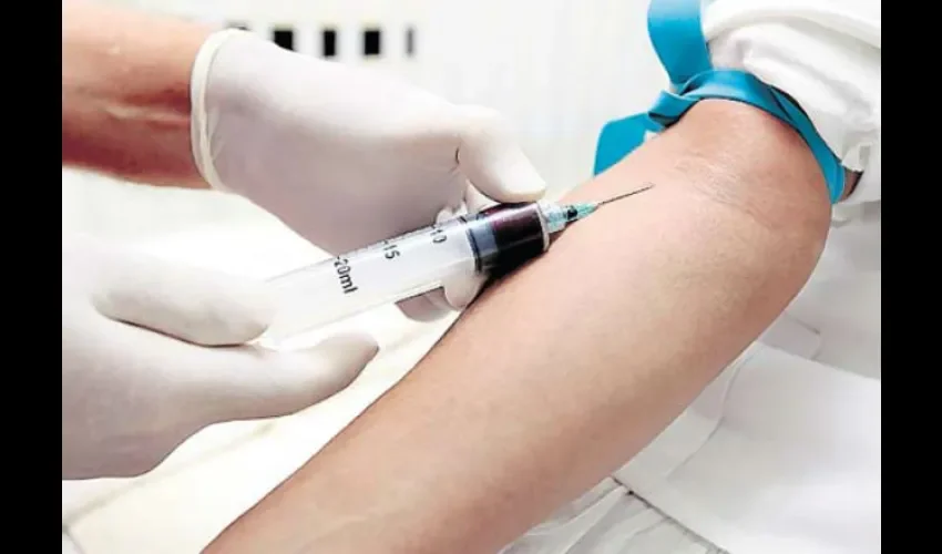 Mediante una prueba de sangre se puede diagnosticar el virus. Foto: Cortesía
