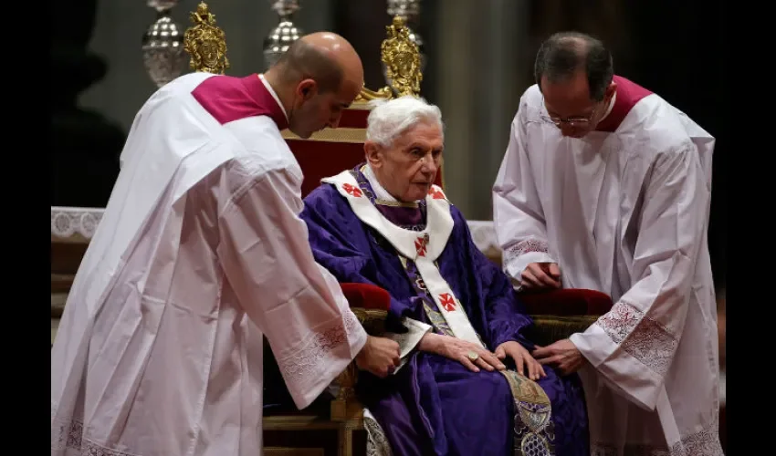 Las primeras palabras que Benedicto XVI le dijo a Francisco fue la misma tarde de la elección del nuevo Papa, el 13 de marzo de 2013.