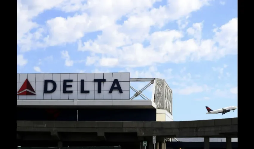 La aerolínea Delta, optó por poner fin a las tarifas con descuento para la NRA. FOTO/AP