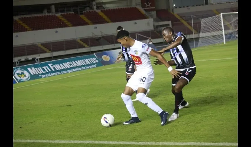 El Chorrillo FC acumula 16 unidades. Foto: Anayansi Gamez