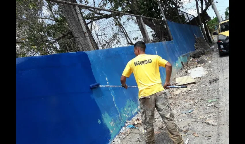 Limpieza de escuelas en Panamá para inicio del año escolar 2018. 