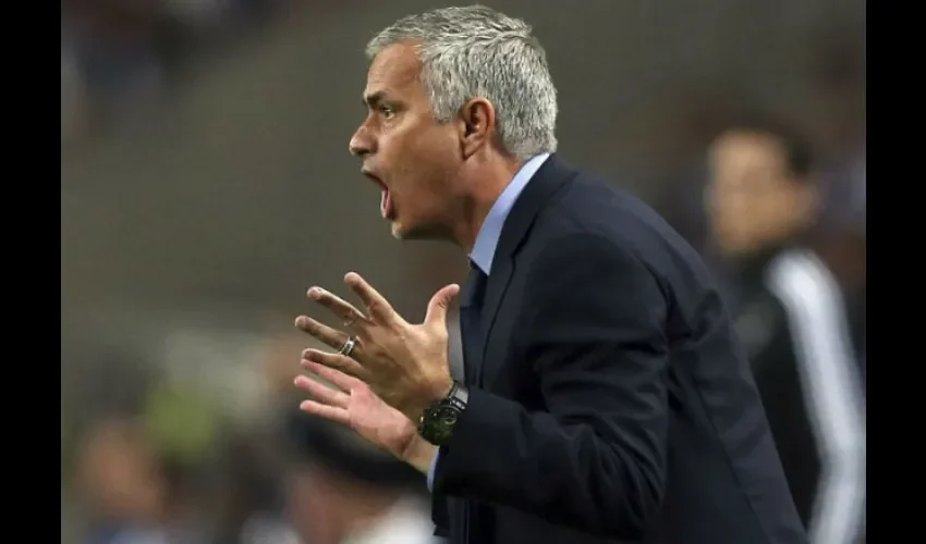 El entrenador del Manchester United José Mourinho. Foto: EFE