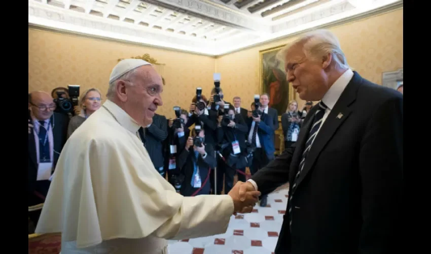 Papa Francisco y Donald Trump. 