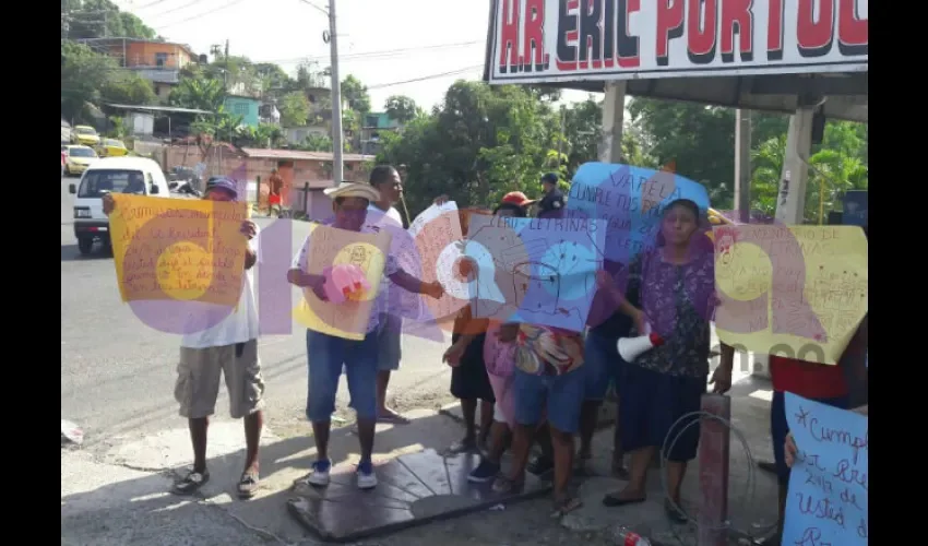 Protestan por falta de agua en San Miguelito.