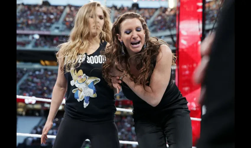 Ronda Rousey ya tuvo conflictos con Stephanie McMahon en el pasado.