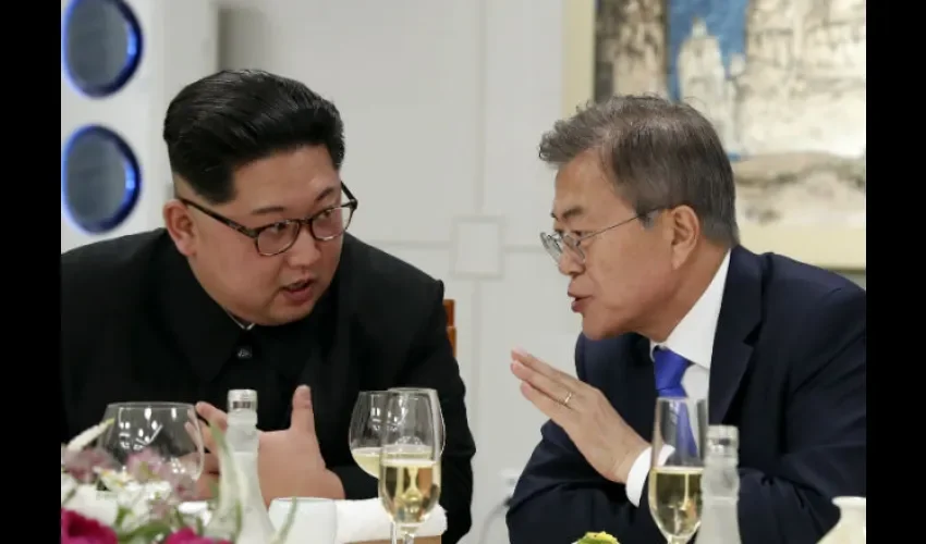 Moon Jae-in y Kim Jong-un
