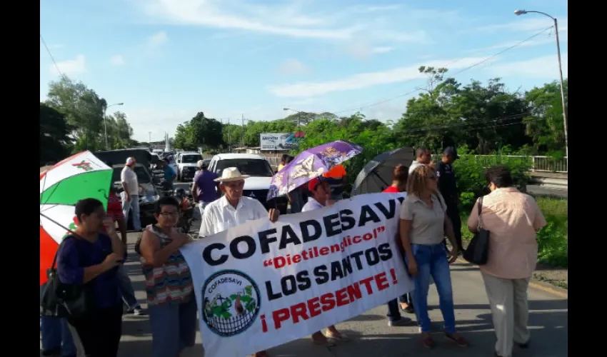 Protesta en el Río La Villa.