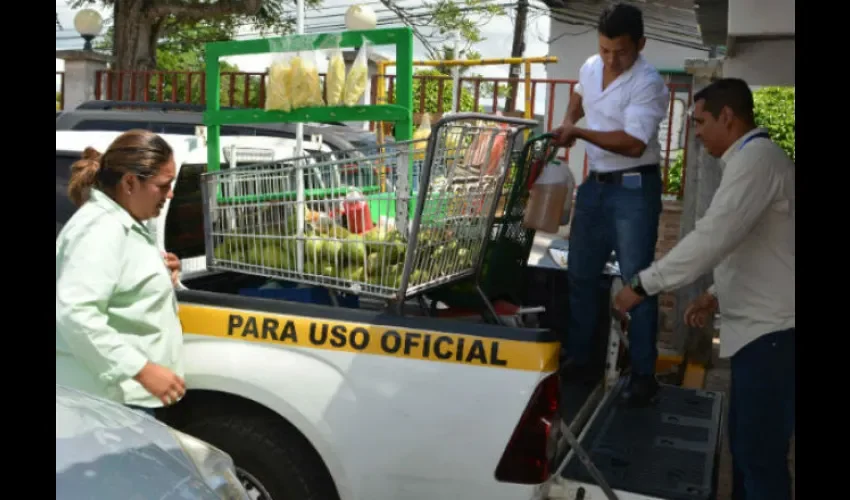 Comerciantes extranjeros en La Chorrera son desalojados. 