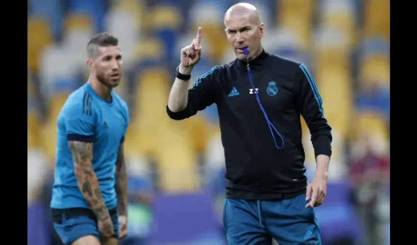 Zinedine Zidane aseguró que no se siente favorito para ganar la final./AP