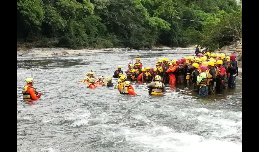 Se especializaron en rescate en aguas rápidas. Foto: Víctor E. Rodríguez