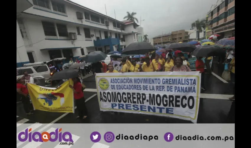 Docentes piden aumento del PIB y mejoras en el sistema educativo. Foto: Epasa