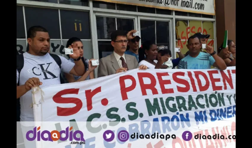 Extranjeros piden ayuda al presidente de la República Juan Carlos Varela. Foto: Brenda Ducreux