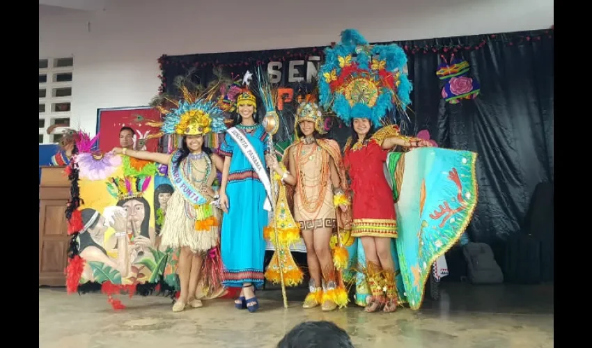 Fotos cortesía del acto realizado en honor a Rosa Montezuma. 