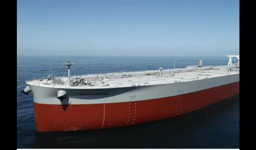Este buque pesa entre 200.000 y 325.000 toneladas de peso muerto. Foto: Cortesía