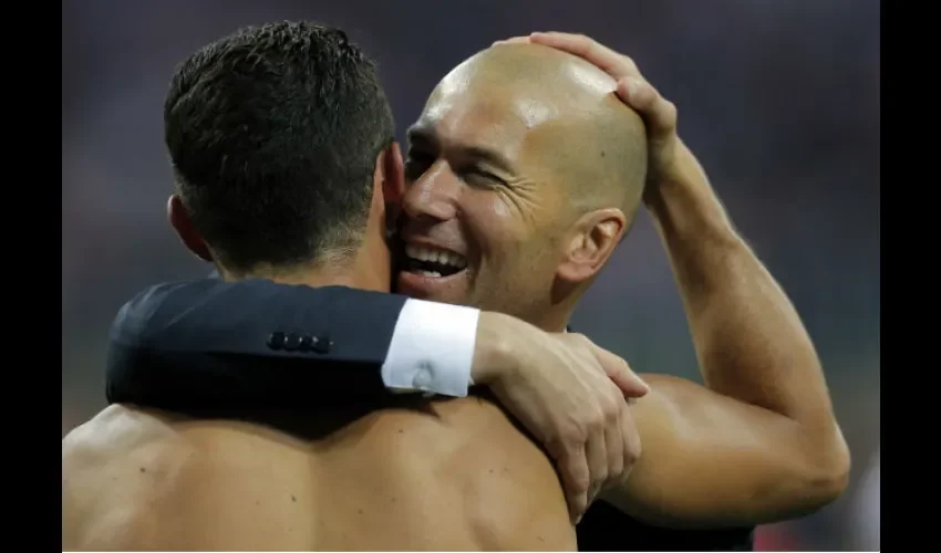 Zinedine Zidane hizo historia al llevar al Madrid a conquistar tres Champions al hilo.