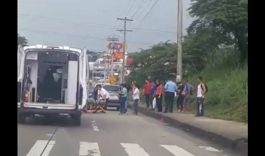 Accidente de tránsito en vía Centenario. 