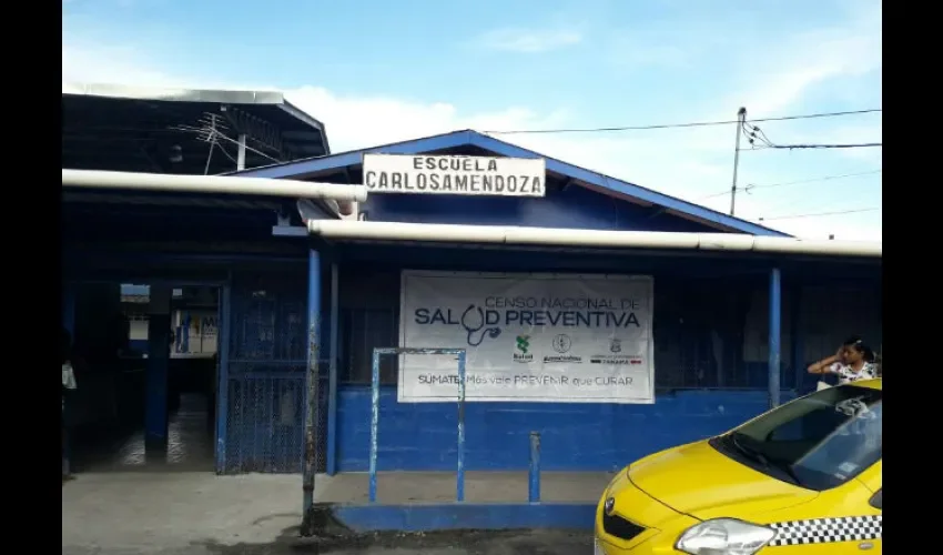 Escuela Carlos A. Mendoza.