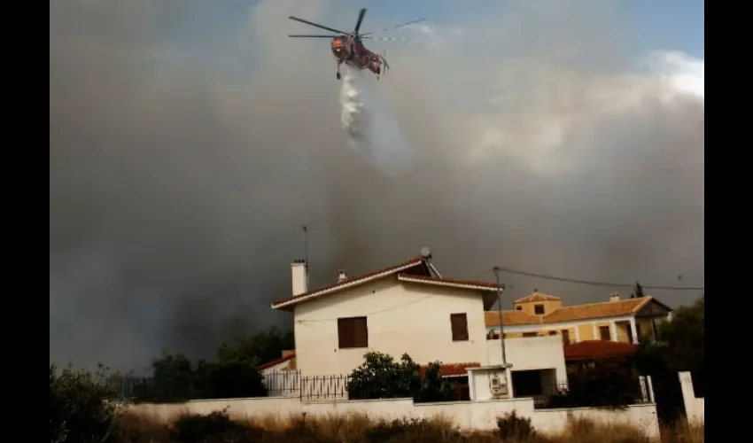  El fuego provocó la evacuación de tres pueblos.