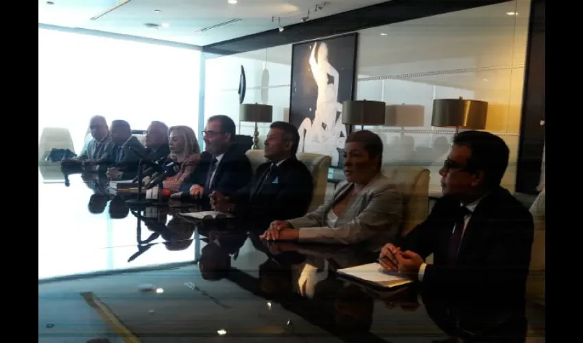 Abogados del expresidente Ricardo Martinelli.