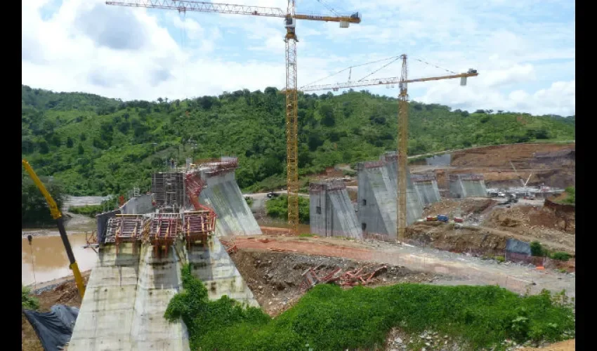 Minera Panamá tiene más de 1,000 trabajadores que laboran 21 días dentro del proyecto. Foto: Epasa