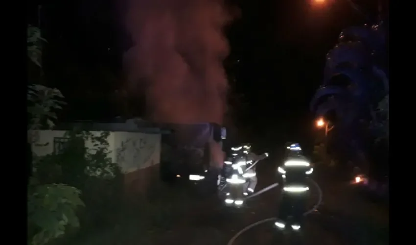 Se incendia camión en Panamá Oeste.  