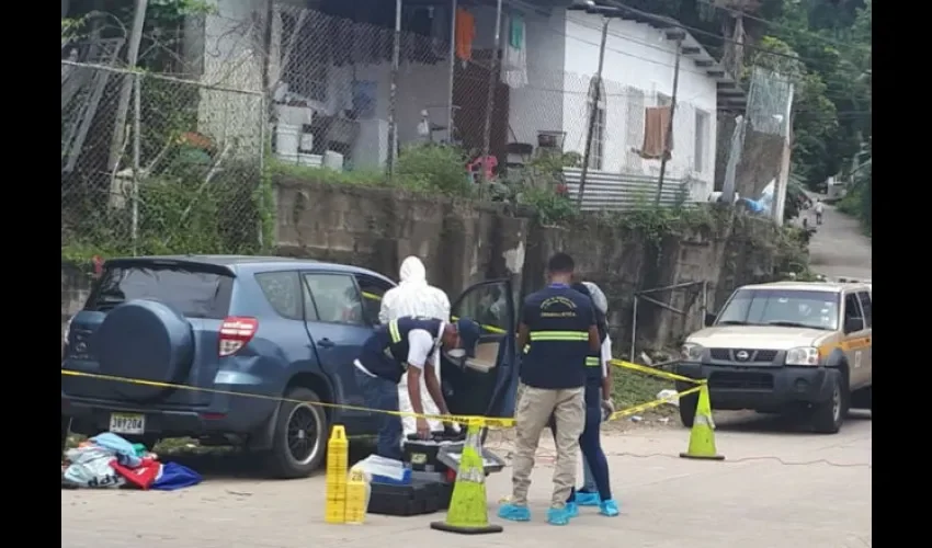 Encuentran carro utilizado para homicidio en Veranillo.
