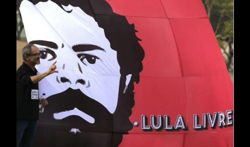 El Movimiento Sin Tierras exige la liberación de Lula. 