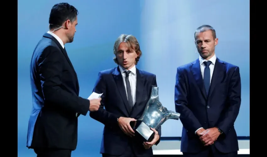 Luka Modric viene de ganar el Balón de Oro del Mundial de Rusia 2018.