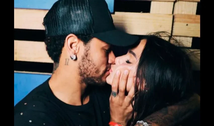 Neymar y Bruna han tenido una historia de amor que sobrevive a pesar de varios rompimientos./Internet