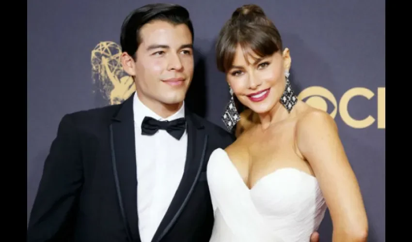 Foto ilustrativa de Sofia Vergara junto a su hijo. 