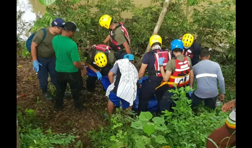 Cadáver de hombre arrastrado por cabeza de agua en La Pintada. 