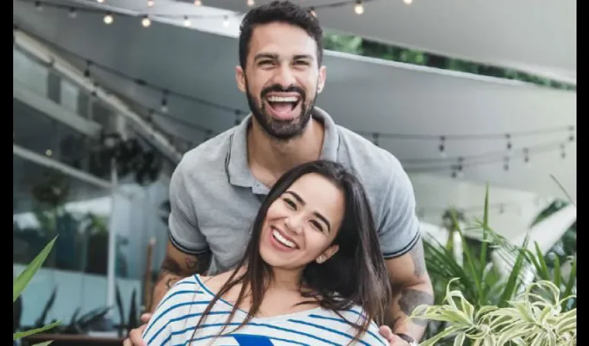 Está muy enamorado de su pareja. Foto: Instagram